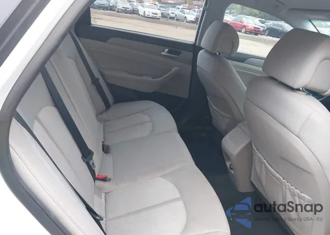 2016 Hyundai Sonata Hybrid Se from USA, damaged, VIN KMHE24L17GA023142